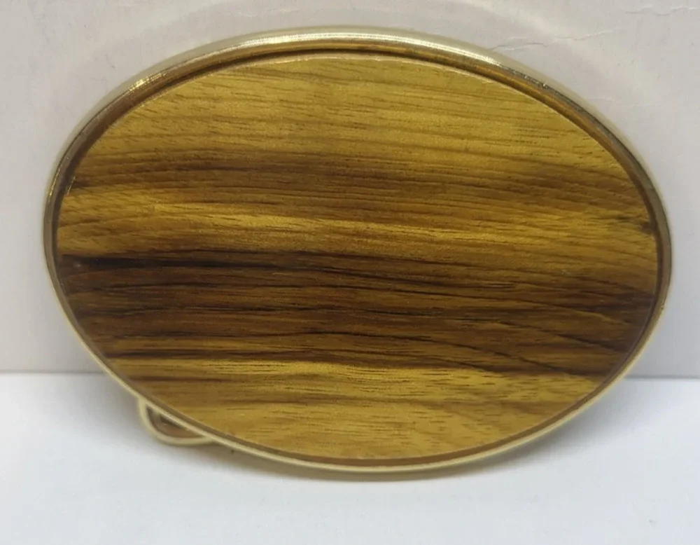Vintage Women's Gold Tone Tiger-Stripe Glossy Wood Grain Oval Belt Buckle 2.75